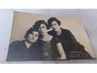 Photograph of Three Young Girls 1929