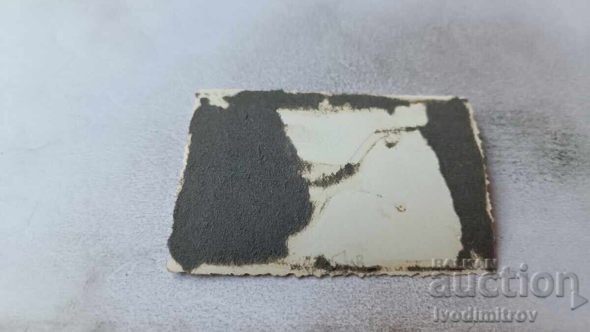 Снимка Двама мъже на плажа с цена 1.85 лв. | € 0.95