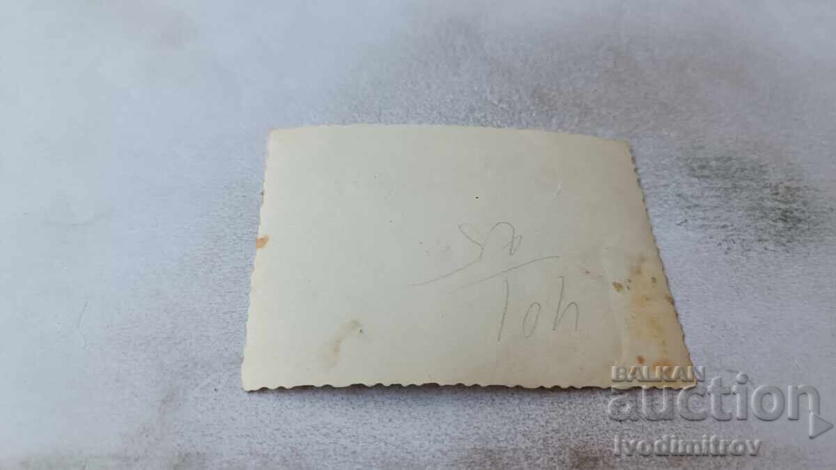 Снимка София Жева и малко момиченце през зимата с цена 1.85 лв. | € 0.95 Снимка София Жева и малко момиченце през зимата с цена 1.85 лв. | € 0.95