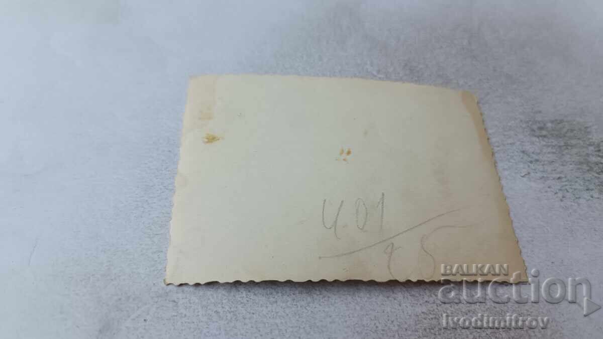 Φωτογραφία Σοφία Ζέβα και μικρό κοριτσάκι τον χειμώνα με τιμή 1.85 BGN | € 0.95 Φωτογραφία Σοφία Ζέβα και μικρό κοριτσάκι τον χειμώνα με τιμή 1.85 BGN | € 0.95