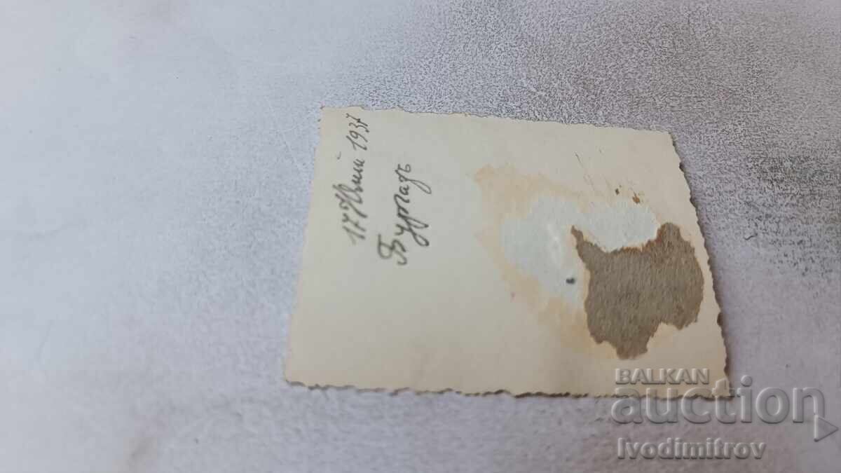 Φωτογραφία Μπουργκάς Αγόρι στην παραλία 1937 με τιμή 1.85 BGN | € 0.95