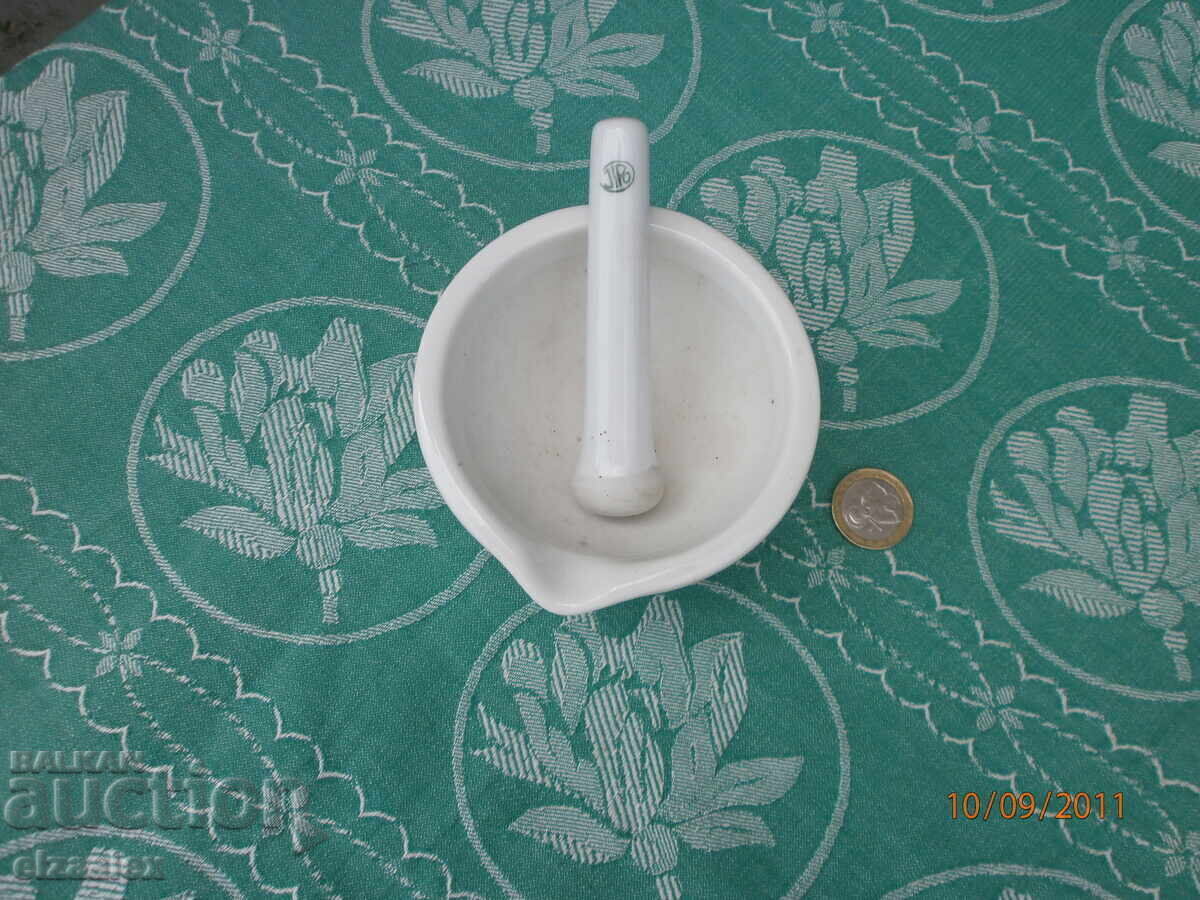 Porcelain mortar with markings with price 20.00 BGN | € 10.23
