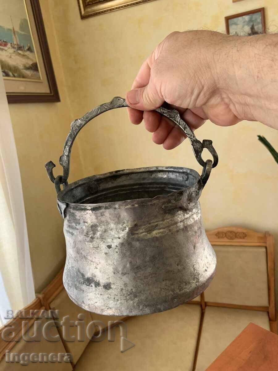 КОТЕЛ КОТЛЕ МЕНЧЕ БАКЪР МЕД СТАРИНЕН СЪД- 1.5 Л. ОРНАМЕНТИ с цена 80.00 лв. | € 40.90