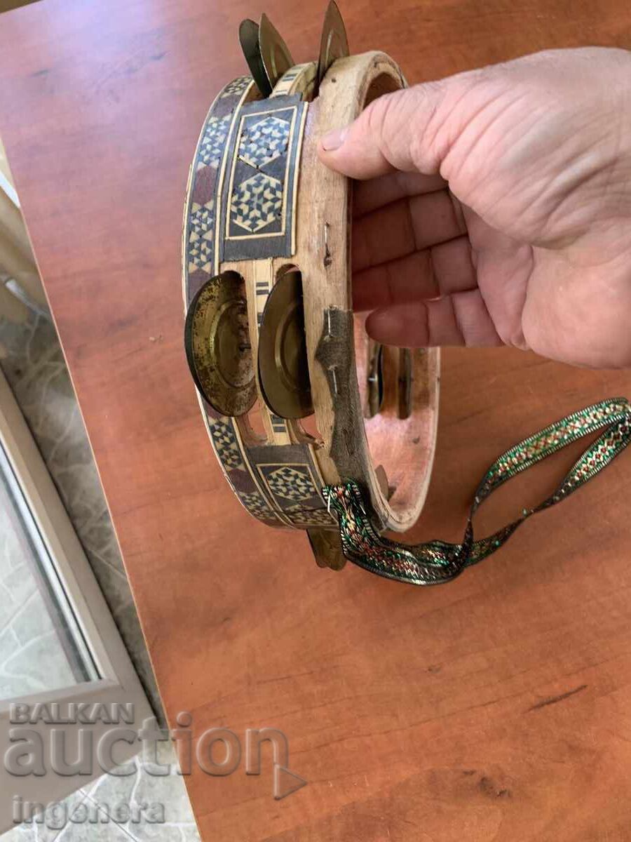 DAIRE VECHI PENTRU PETRECERI ȘI ÎNTÂLNIRI cu preț 19.00 BGN | € 9.71