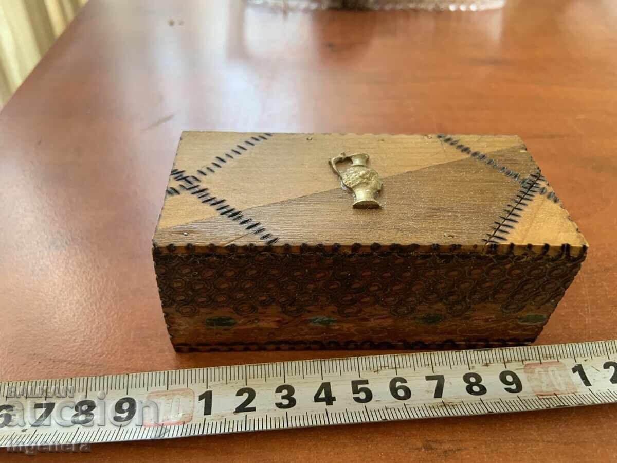 Wooden Box with Secret Opening! - 5