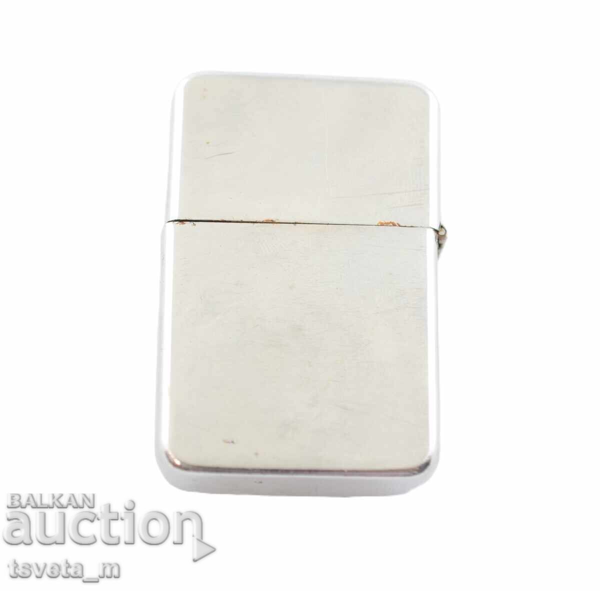 Petrol lighter IRELAND with price € 2.50 | 4.89 BGN