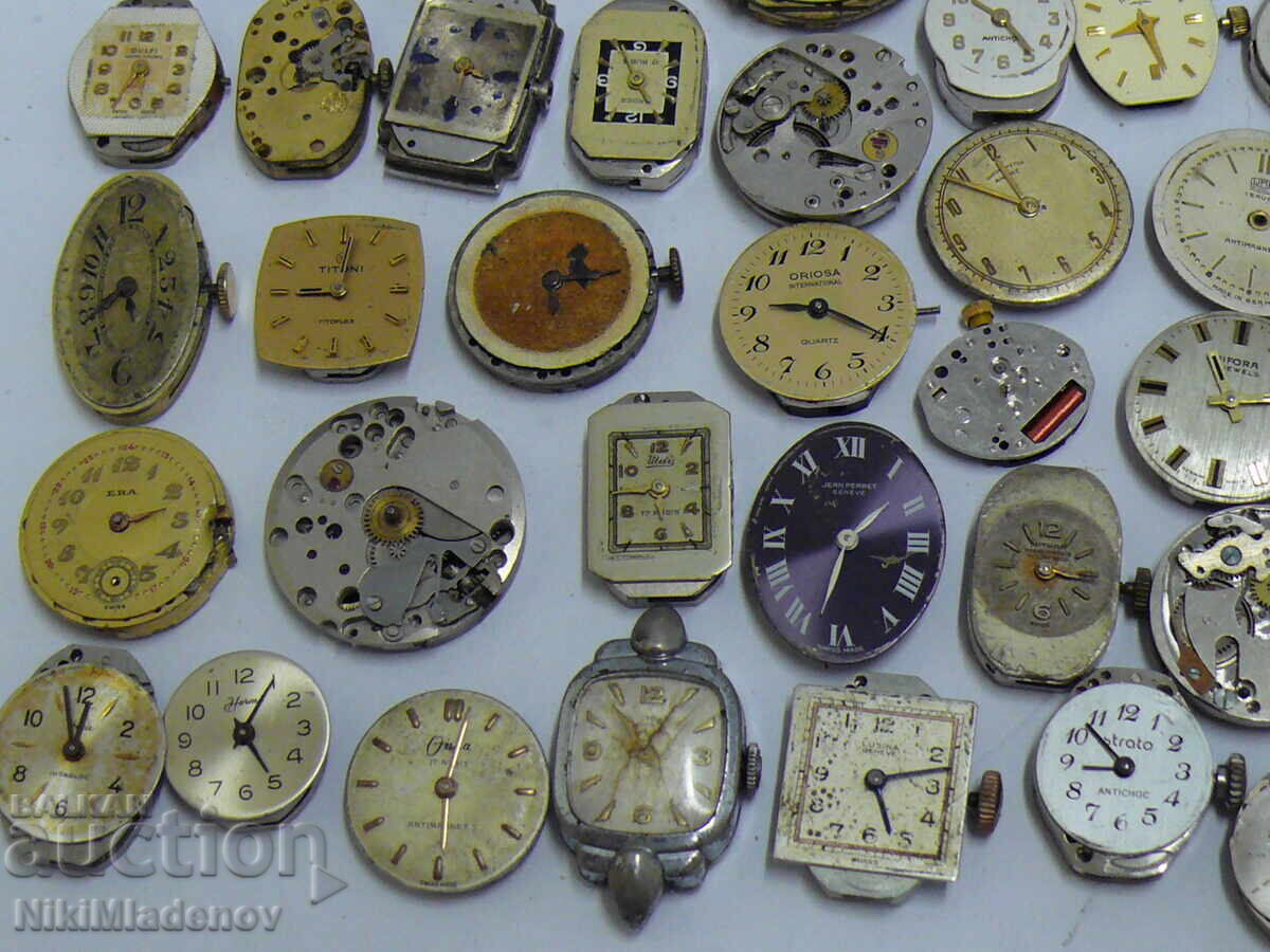 Аукцион Лот Швейцарски Дамски механизми ZENITH, CORNAVIN и други Аукцион Лот Швейцарски Дамски механизми ZENITH, CORNAVIN и други