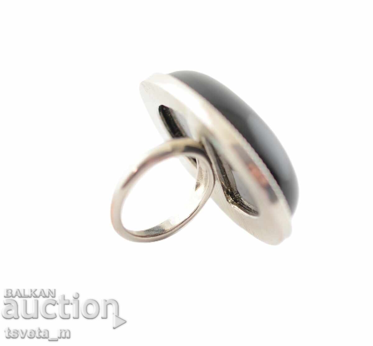 Μεγάλο γυναικείο δαχτυλίδι με τιμή 4.00 BGN | € 2.05 Μεγάλο γυναικείο δαχτυλίδι με τιμή 4.00 BGN | € 2.05