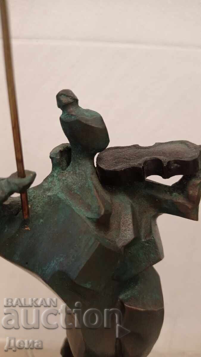 Delivery of Stavri Kalinov brass sculpture