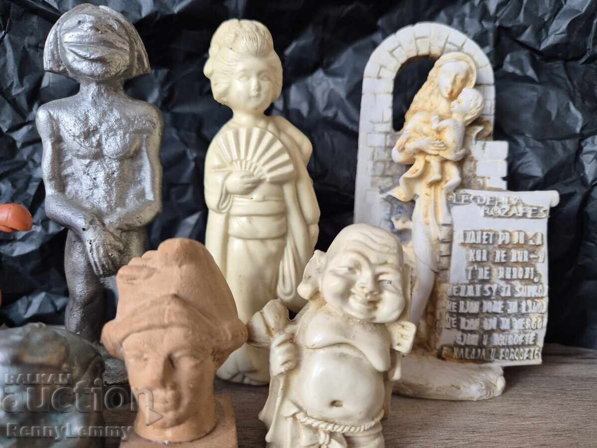 Auction  Collection of miniatures, rare