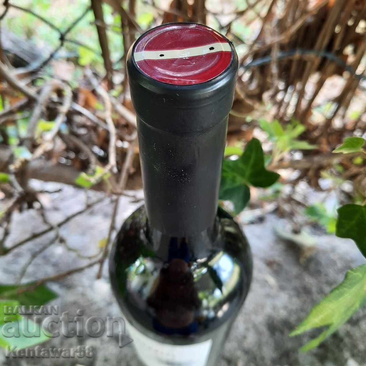 Delivery of Bottle of red wine for collection