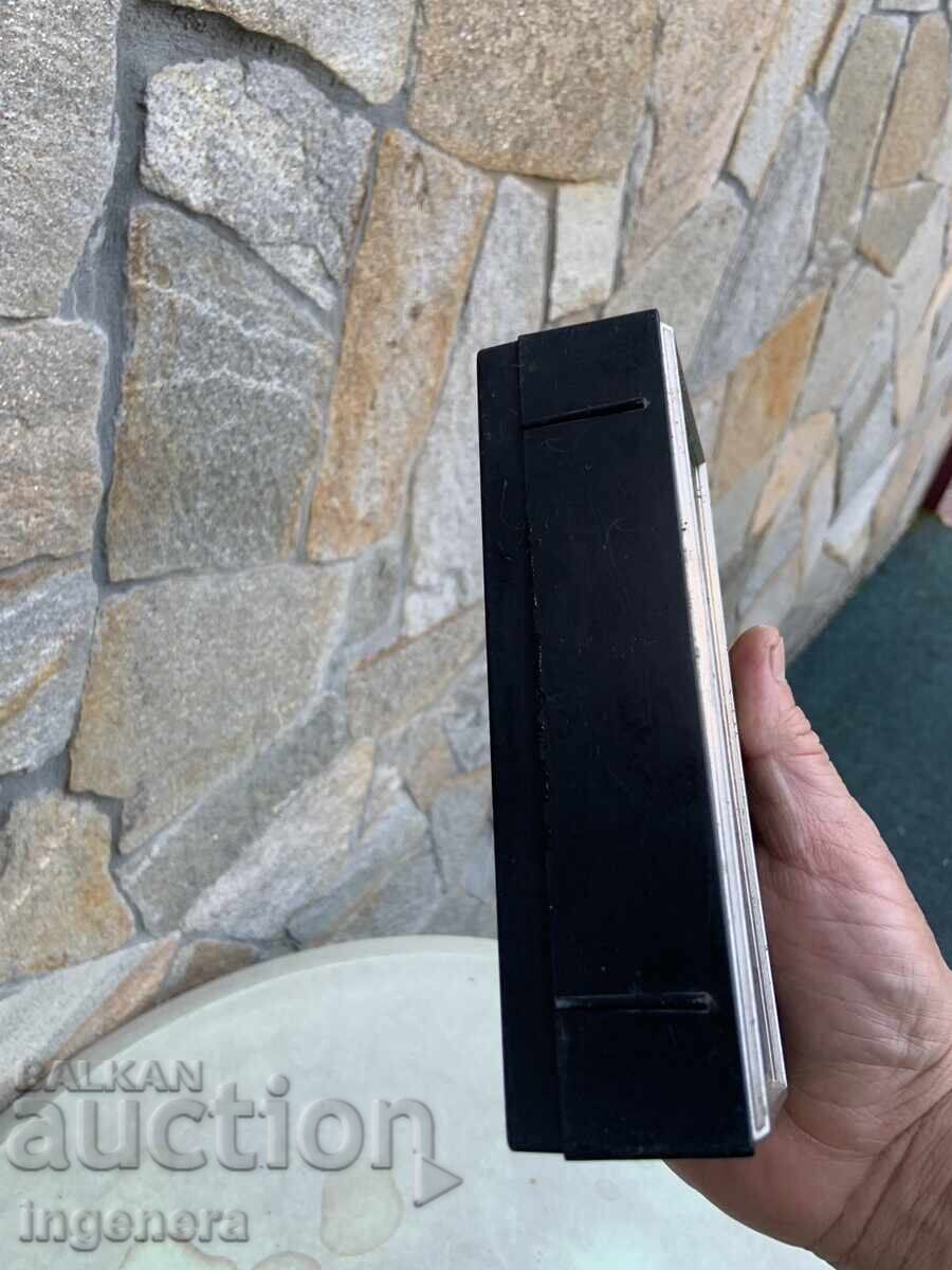 Delivery of RADIO RADIOAPPARATUS "SELGA, SELGA 402" TRANSISTOR