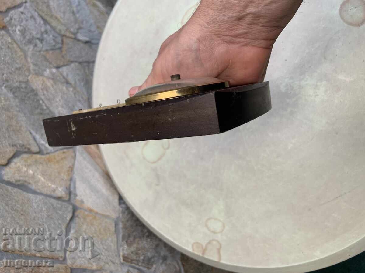 Auction  METEOROLOGICAL STATION DEVICE