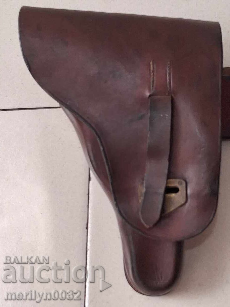 Auction  Combat officer's belt with holster, buckle, clasp