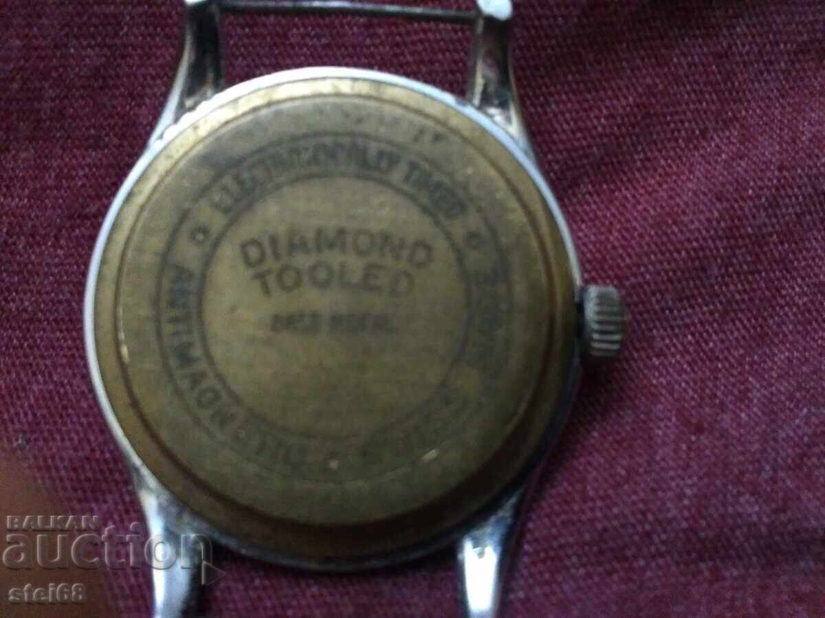 CEAS DE BĂRBAT --RONGO cu preț 10.00 BGN | € 5.11 CEAS DE BĂRBAT --RONGO cu preț 10.00 BGN | € 5.11