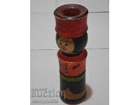 Sfeșnic vechi pictat din lemn, lumânare primitivă