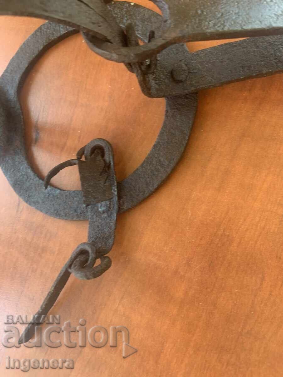 Old Forged Trap for Small Pests - 6