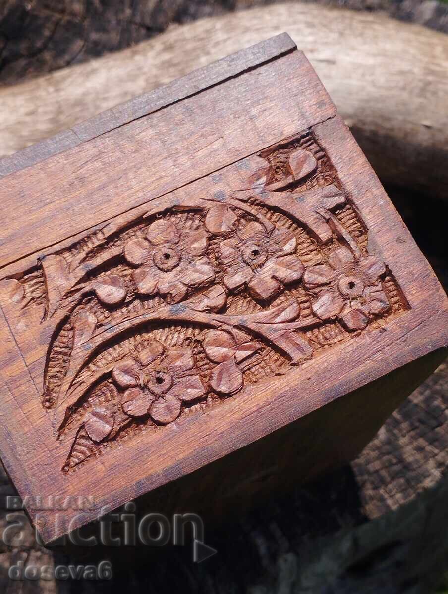 Beautiful wooden box in boho style - 7