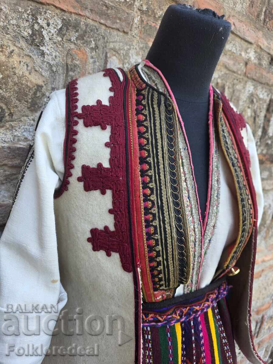 Delivery of Woman's costume from Dolni Polog with a bridal shirt