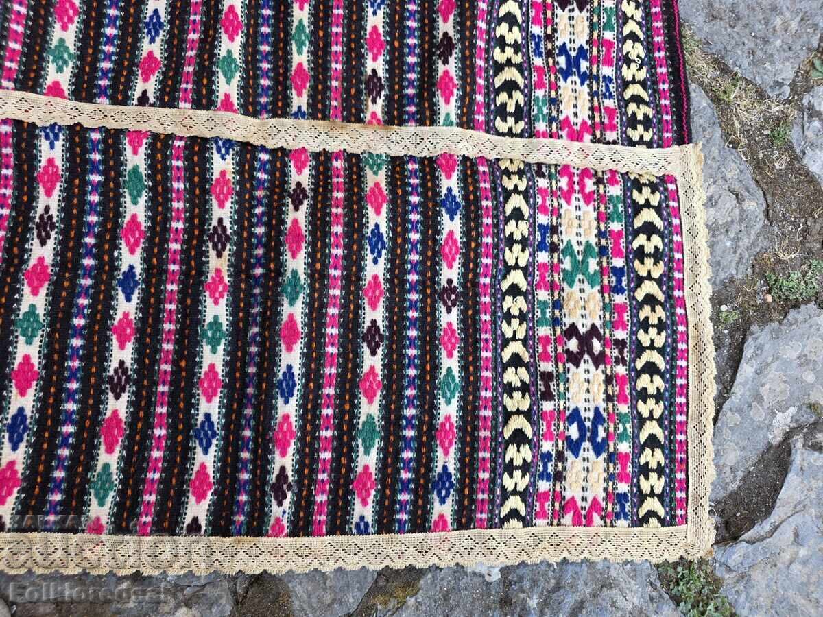 Delivery of Unique and rare apron for traditional costume from Skopje Blatija