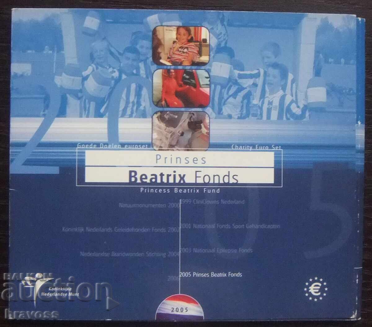 Niderlandia -  evro set - 2005 with price 29.99 BGN | € 15.33