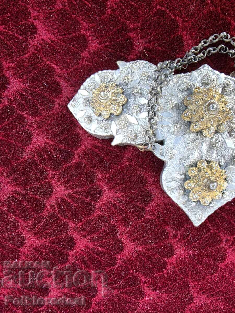 Ασημένιες παφτές με επιχρύσωμα για φορεσιά από την περιοχή Κουμάνοβο - 5 Ασημένιες παφτές με επιχρύσωμα για φορεσιά από την περιοχή Κουμάνοβο - 5