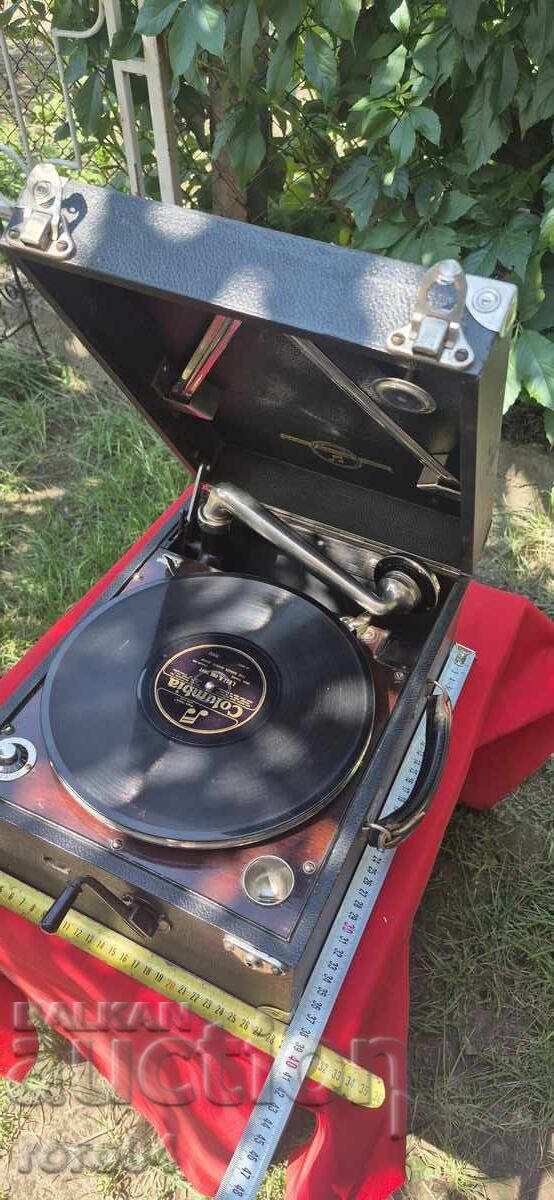 GRAMOPHONE - HAND CRANK - COLUMBIA - WW II with price 355.00 BGN | € 181.51