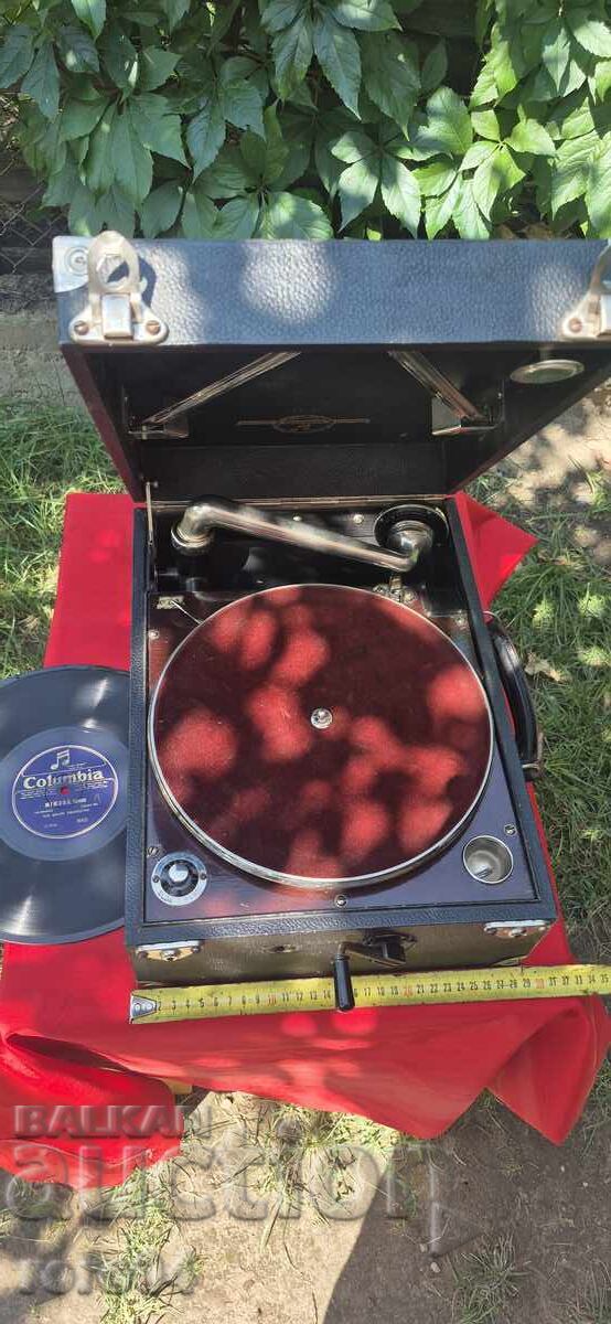 GRAMOPHONE - HAND CRANK - COLUMBIA - WW II - 6