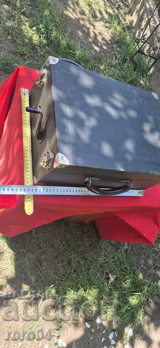 GRAMOPHONE - HAND CRANK - COLUMBIA - WW II - 7