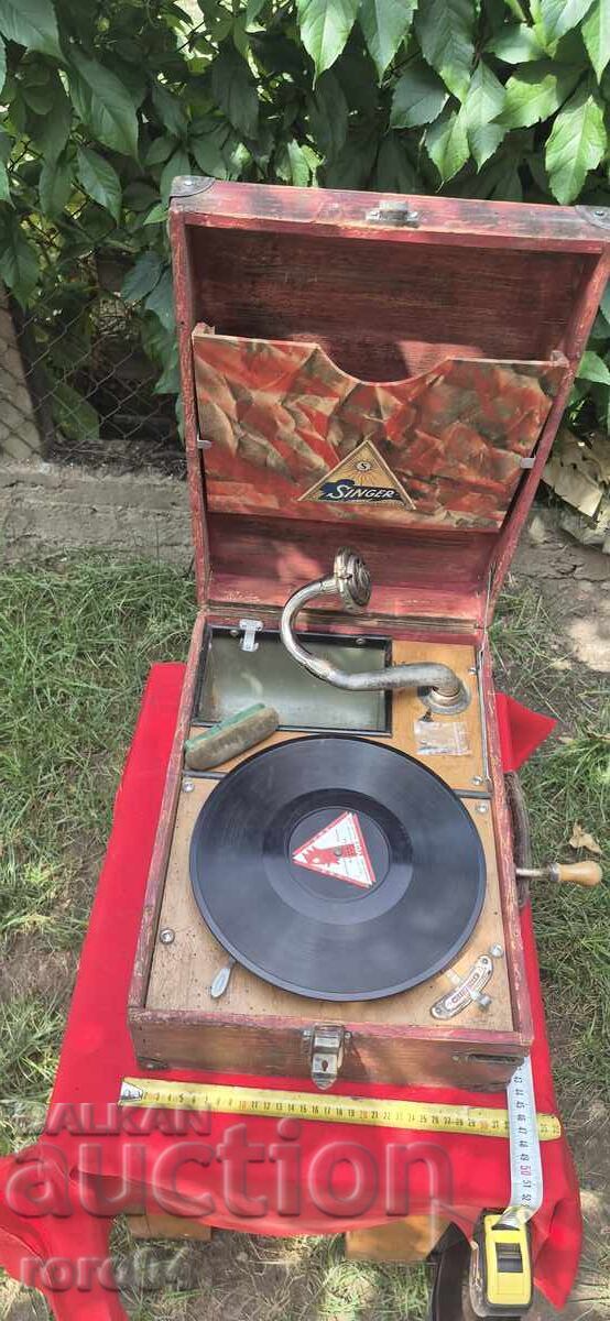 Доставка на ГРАМОФОН - МАНИВЕЛА - SINGER - WW I Доставка на ГРАМОФОН - МАНИВЕЛА - SINGER - WW I