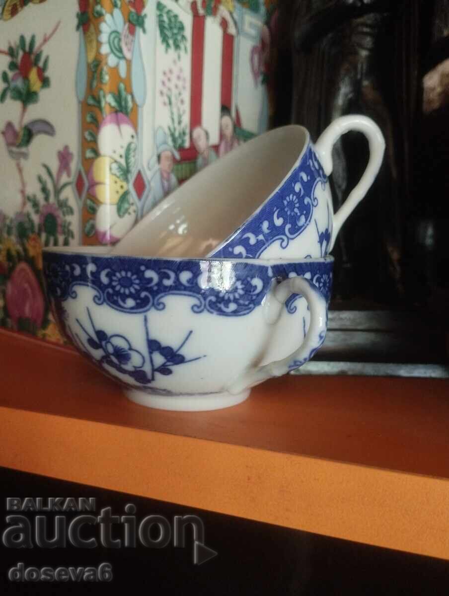 Порцеланови чашки с цена 12.00 лв. | € 6.14