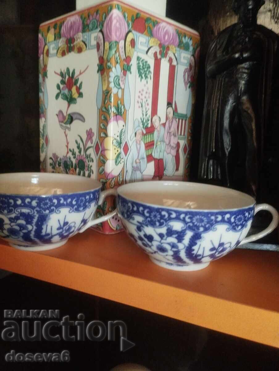 Аукцион Порцеланови чашки
