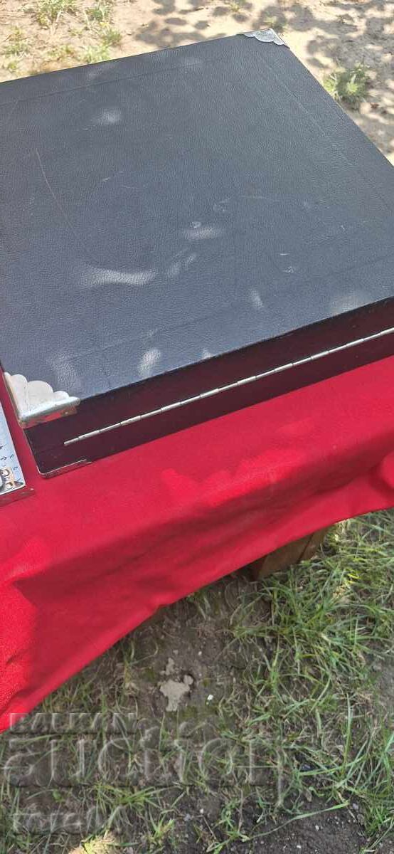 Δημοπρασία ΘΗΚΗ ΔΙΣΚΩΝ ΒΙΝΥΛΙΟΥ - WW II