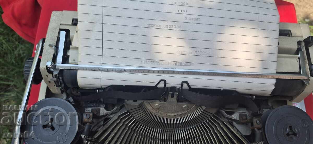 MAȘINĂ DE SCRIS - MARIȚA 1 - EXCELENTĂ - 5