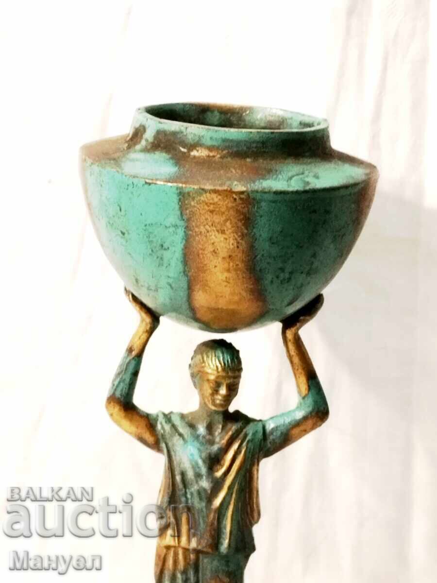 Древногръцка бронзова кадилница от Делфи,  копие. с цена 220.00 лв. | € 112.48