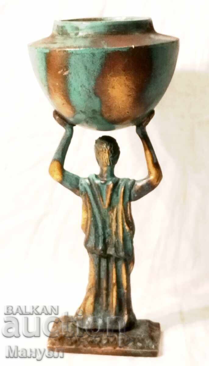 Доставка на Древногръцка бронзова кадилница от Делфи,  копие.