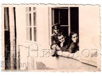 ΜΙΚΡΗ ΠΑΛΙΑ ΦΩΤΟΓΡΑΦΙΑ ΒΟΥΛΓΑΡΩΝ ΠΙΛΟΤΩΝ ΑΕΡΟΠΟΡΩΝ Ε201