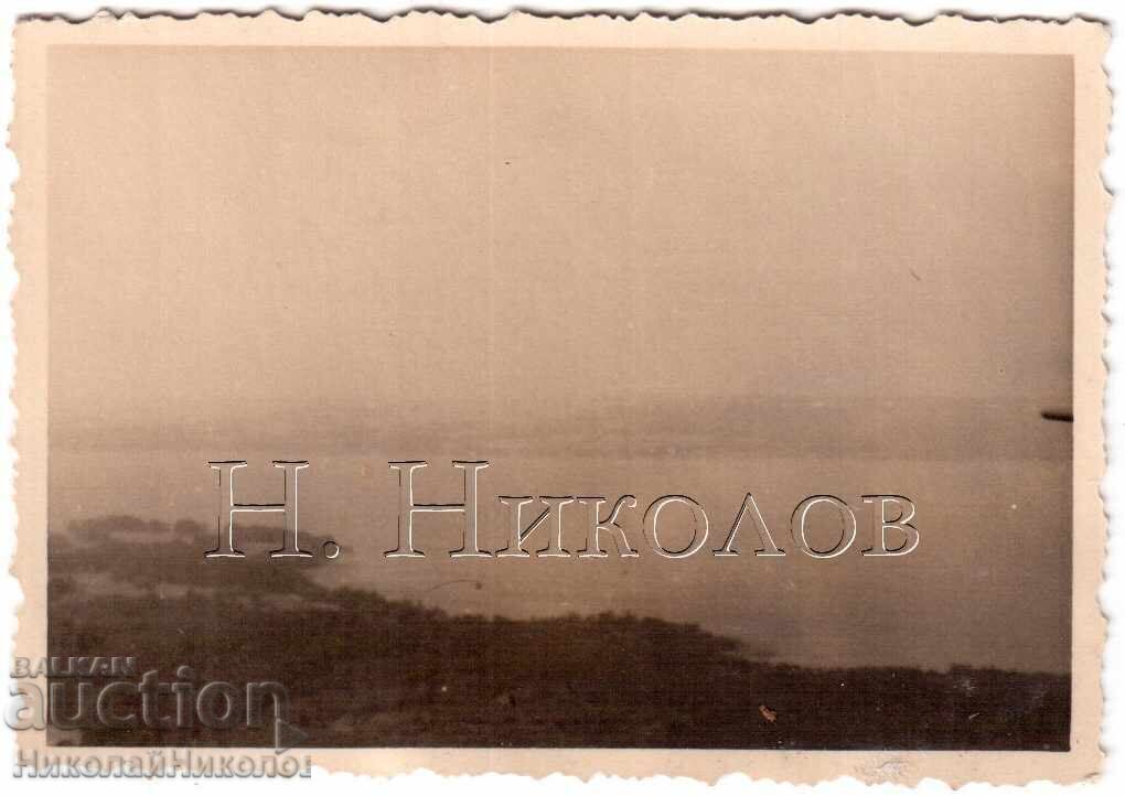 МАЛКА СТАРА СНИМКА ИЗГЛЕД ОТ ВОЕНЕН САМОЛЕТ В ПОЛЕТ Е209