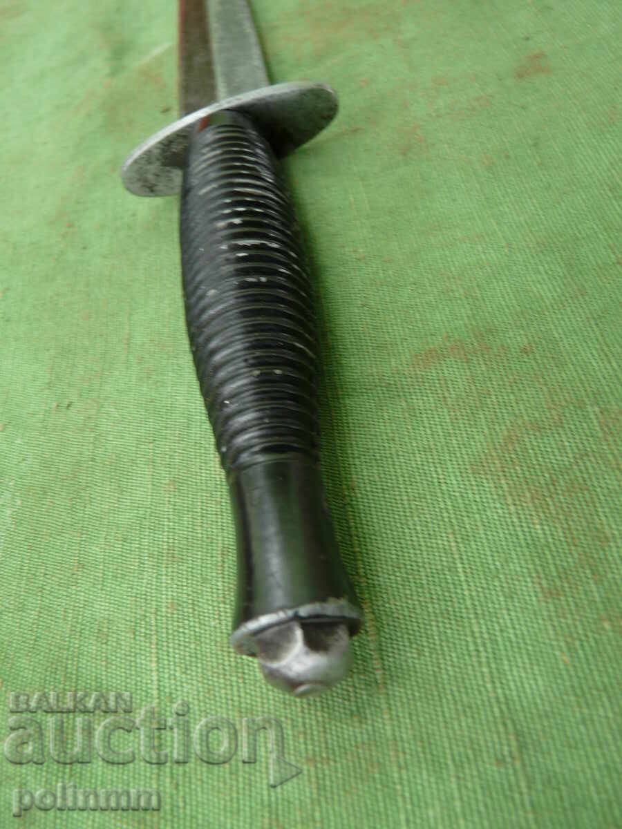 Licitație Sabie de asalt britanică - WW 2 Licitație Sabie de asalt britanică - WW 2