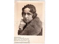 1933 FOTOGRAFIE MICĂ VECHE SOFIA TÂNĂRĂ ÎN STUDIO E212
