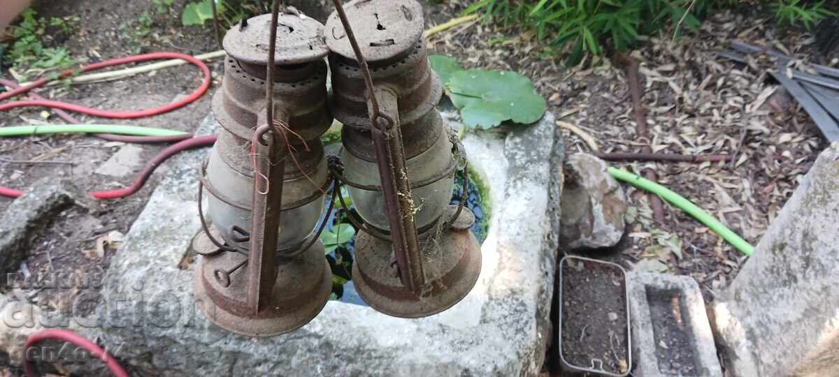 2 flashlights 2 flashlights