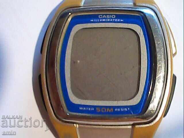 2 pieces of electronic 4-hour watches, working, no battery with price 30.00 BGN | € 15.34