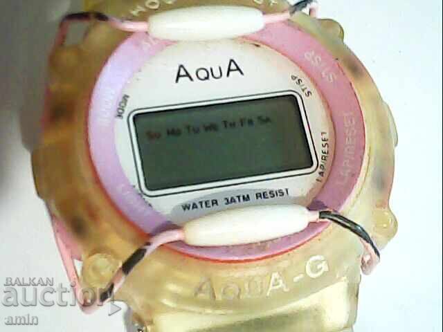 Auction 2 Pieces of 4-hour Watches, Working, No Batteries Auction 2 Pieces of 4-hour Watches, Working, No Batteries