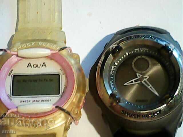 2 Pieces of 4-hour Watches, Working, No Batteries 2 Pieces of 4-hour Watches, Working, No Batteries