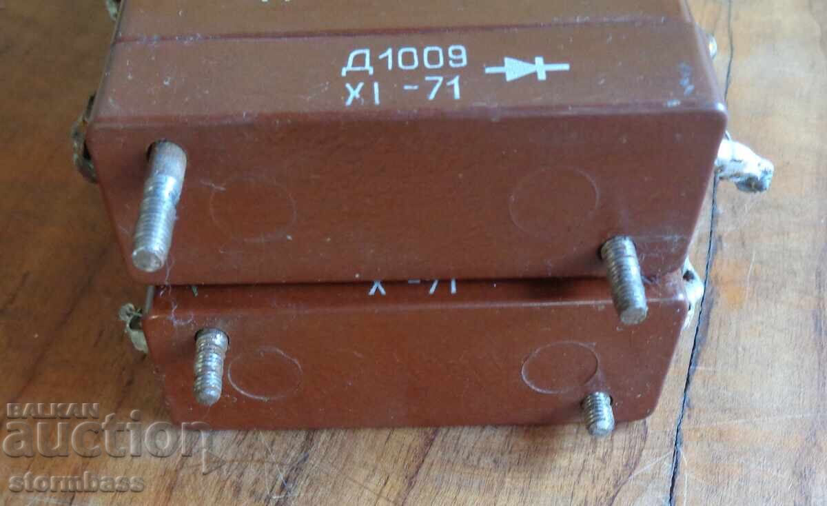 Delivery of D1009 Silicon Rectifier Stack 2000V, 200mA