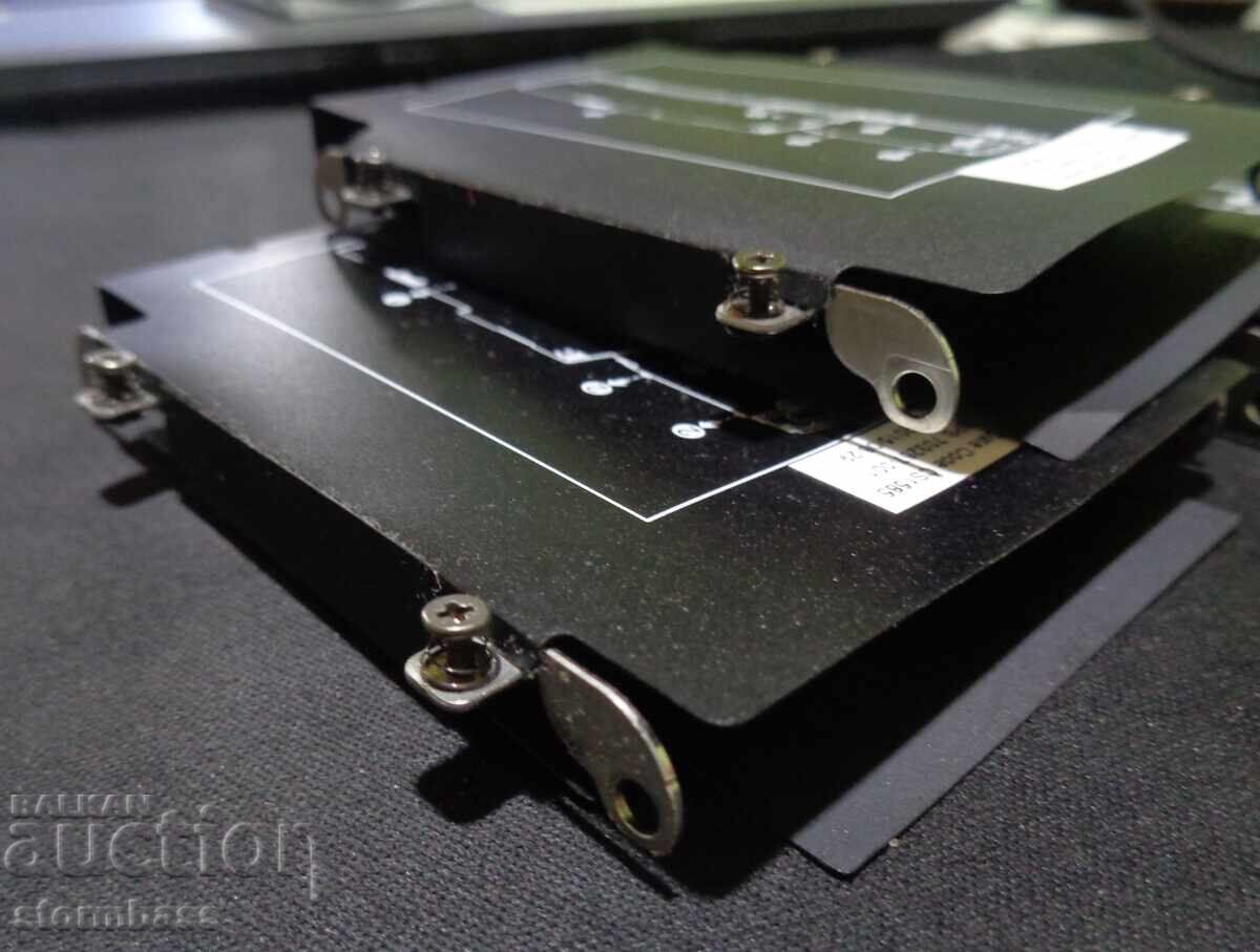 Θήκες για σκληρούς δίσκους 2,5 ίντσες με τιμή 1.00 BGN | € 0.51