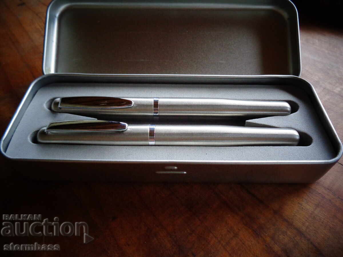 Λοτ 2 στυλό Υπουργείου Εκτάκτων Αναγκών με τιμή 30.00 BGN | € 15.34