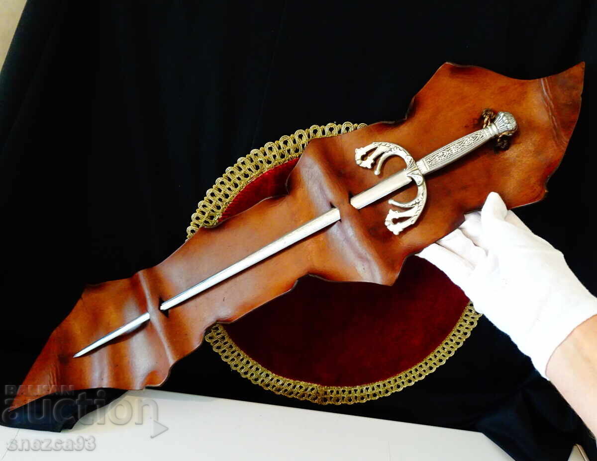 Σπαθί Ιππότη, δερμάτινη θήκη, πάνελ 64 εκ Σπαθί Ιππότη, δερμάτινη θήκη, πάνελ 64 εκ