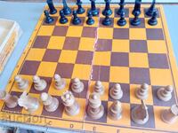 OLD CHESS - BAKELITE PIECES