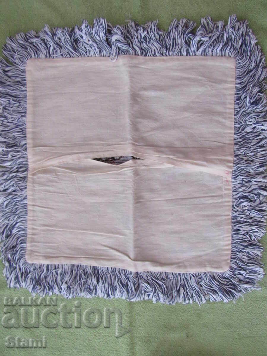 Delivery of Ethiopian Pillow Delivery of Ethiopian Pillow